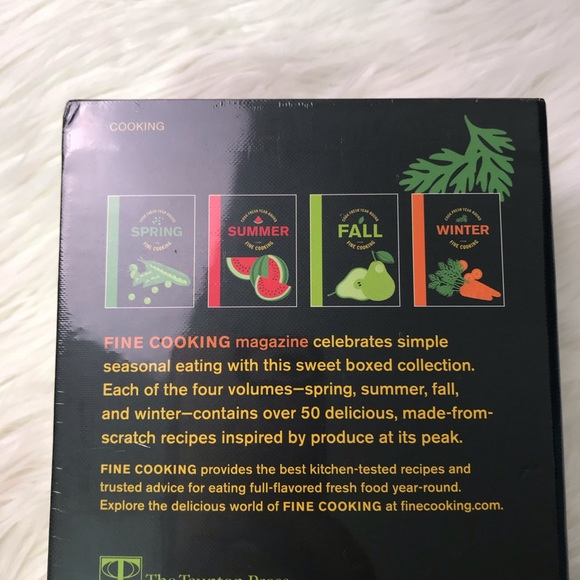 Set of 4 Hard Back COOK FRESH Year Round Cookbooks - Picture 4 of 6